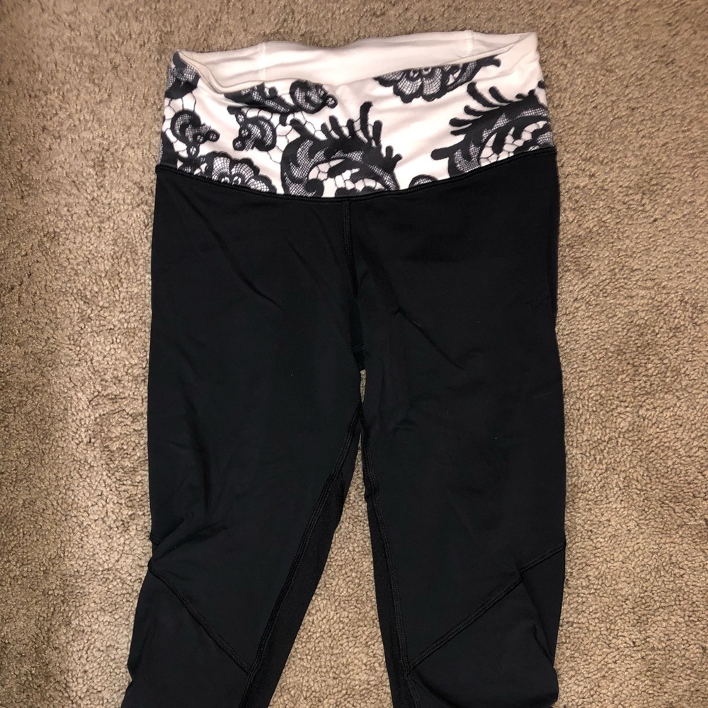 Lululemon cropped running legging